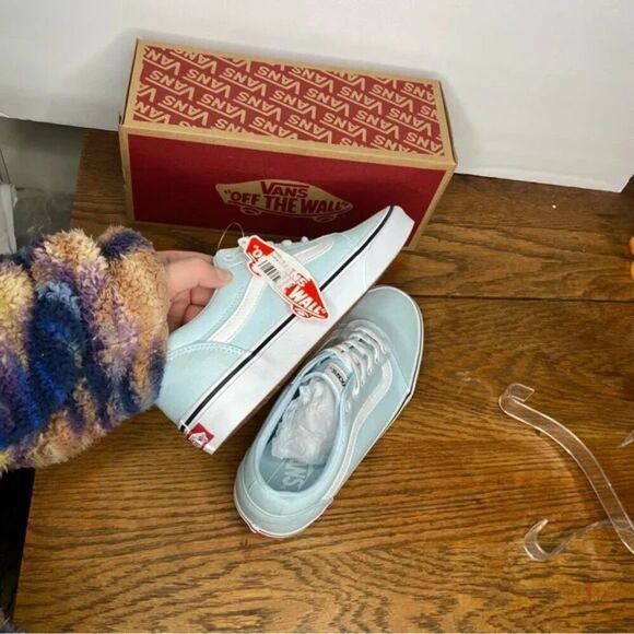 New Vans Ward Light Blue Shoes 9.5 New with box - Picture 3 of 7